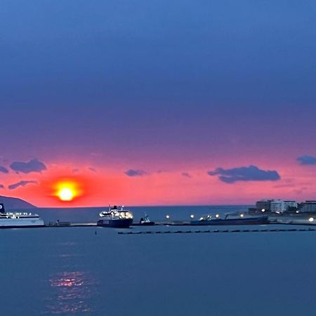 Marina Premium Hotel & Apartment Влёра Экстерьер фото