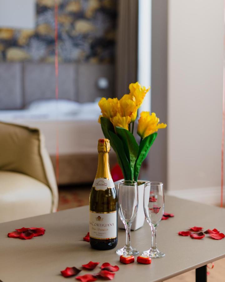 Marina Premium Hotel & Apartment Влёра Экстерьер фото