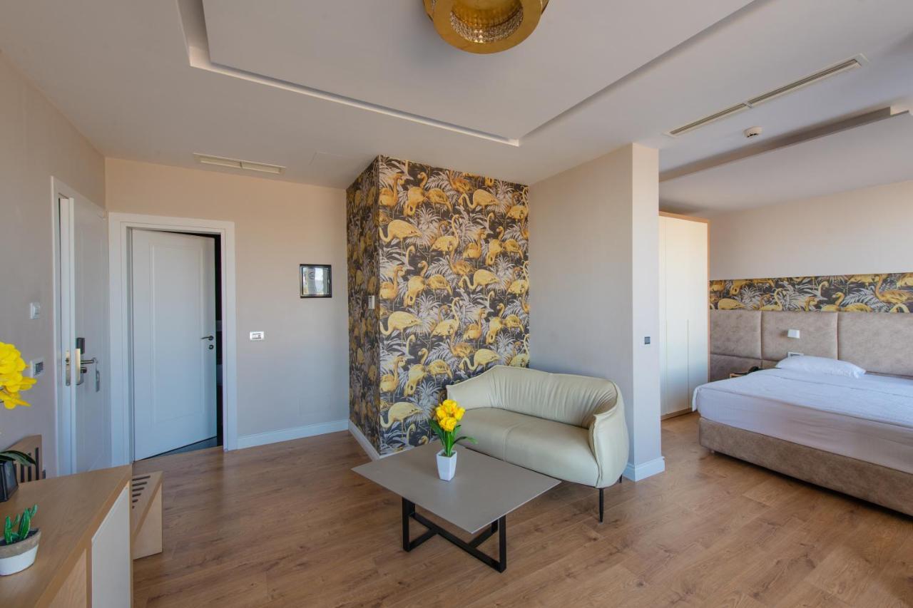 Marina Premium Hotel & Apartment Влёра Экстерьер фото